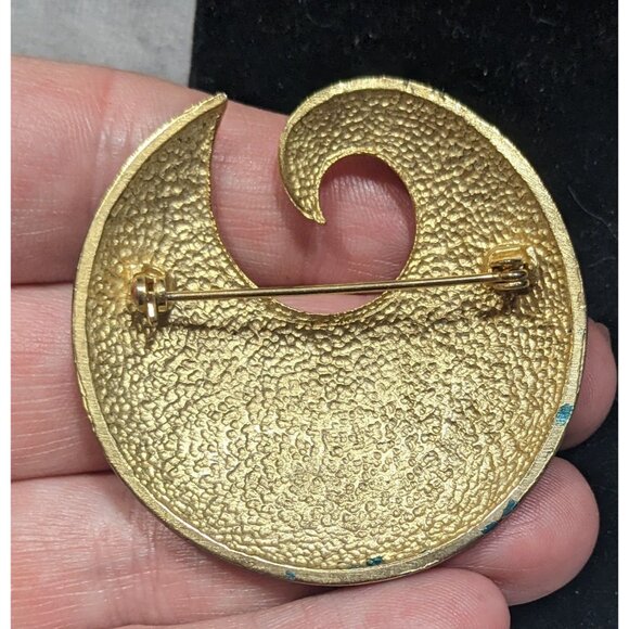 Vintage Blue And Gold Swirl Metal And Enamel Brooch - Picture 4 of 4